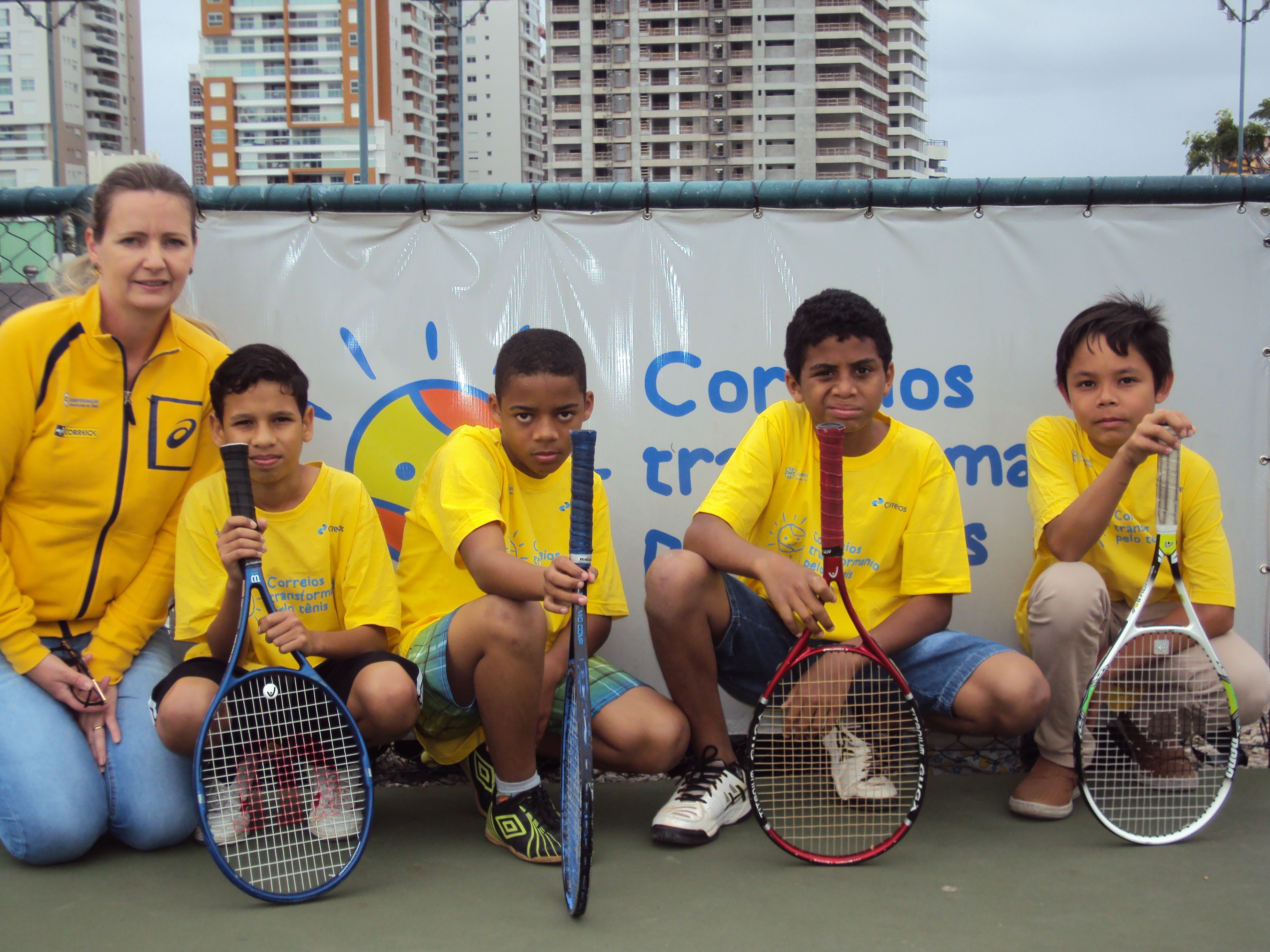 Tenistas de projeto social da Capital vencem o 1º Torneio Categoria Incentivo